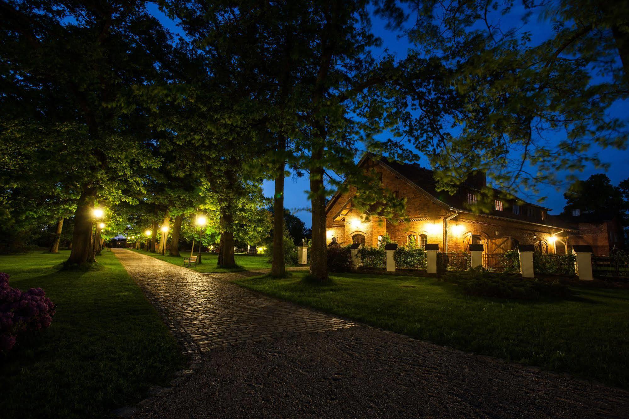 Palac Ciekocinko Hotel Resort & Wellness Exterior photo